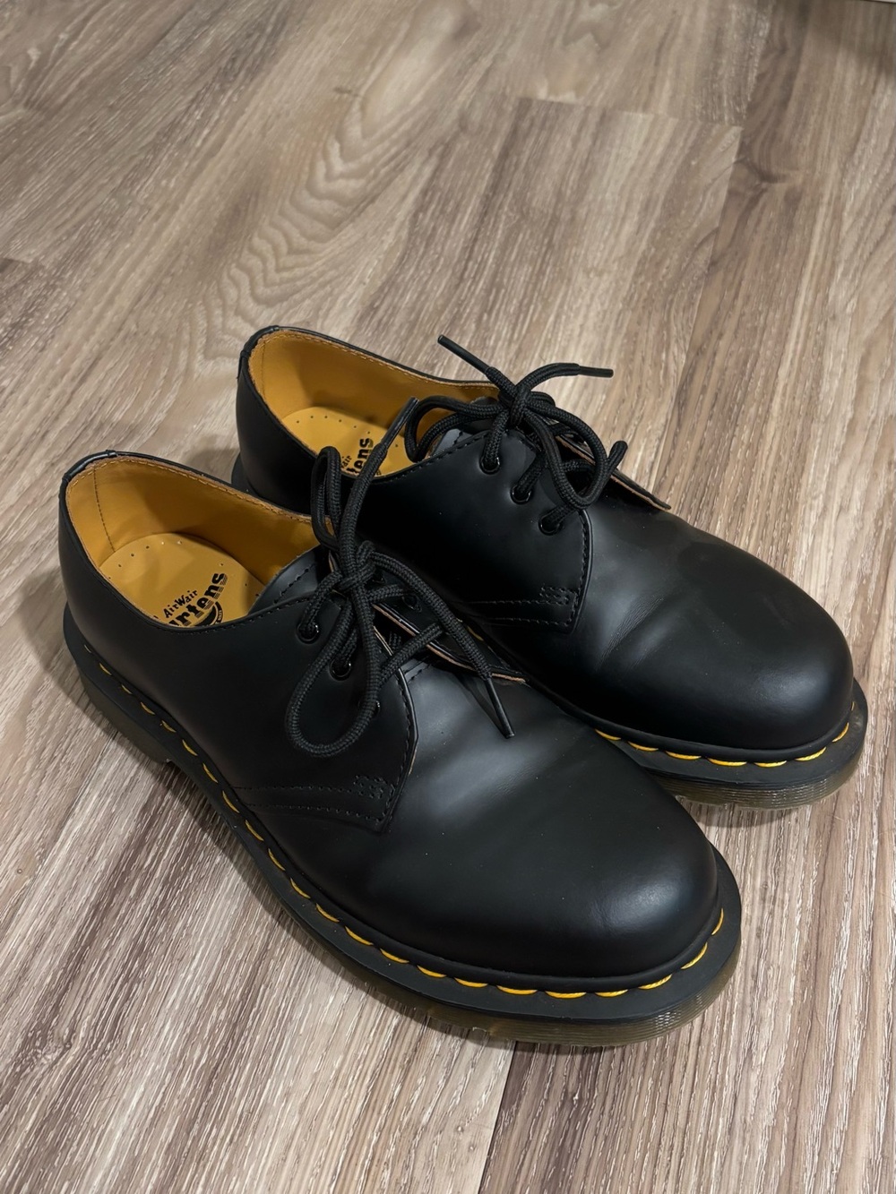 Like New Doc Martens 1461 Smooth Leather Oxford Shoes Unisex 8